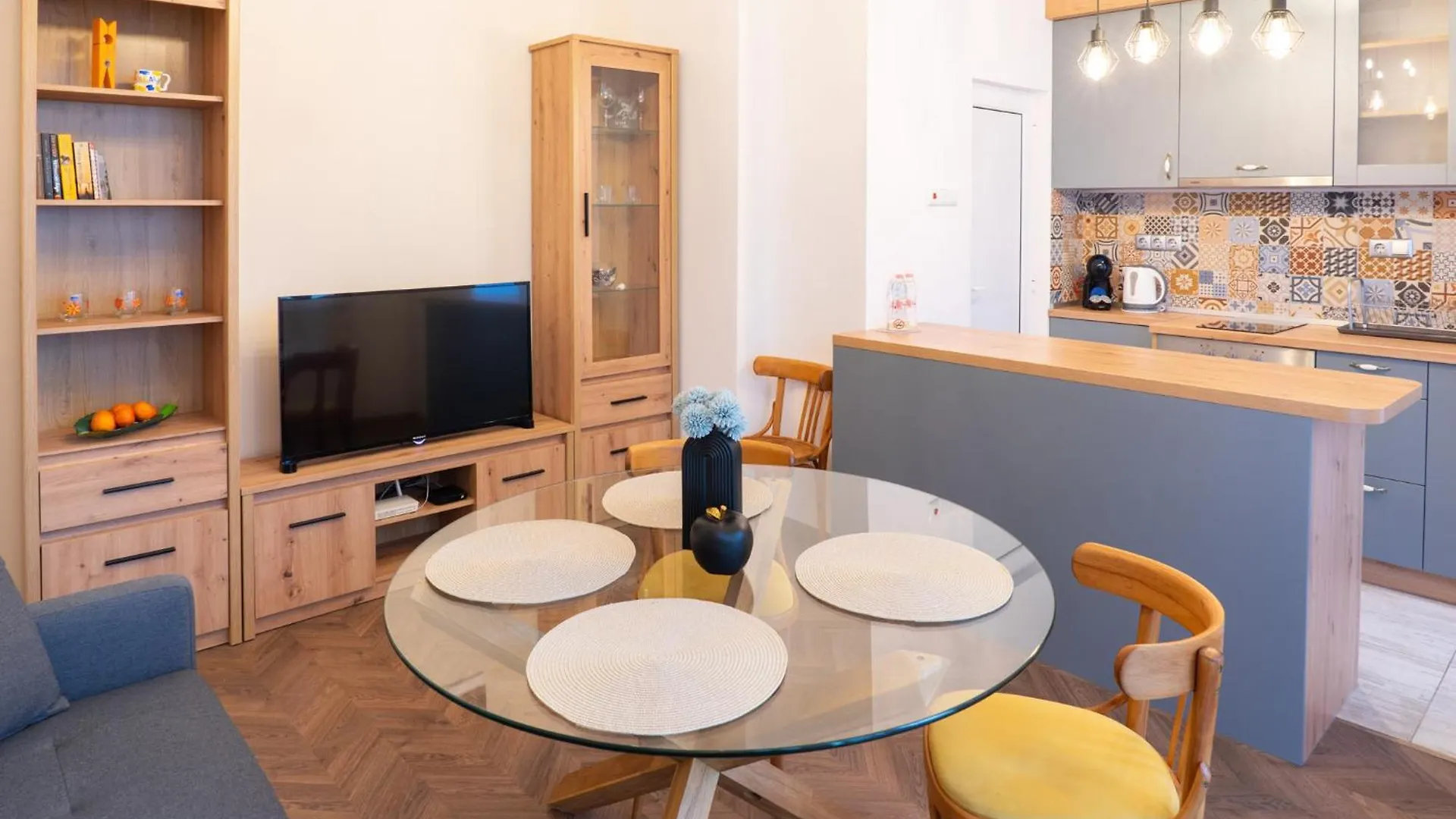 Apartment Seaside Estate - Cozy And Romantic - Public Parking Nearby Varna Bulgaria