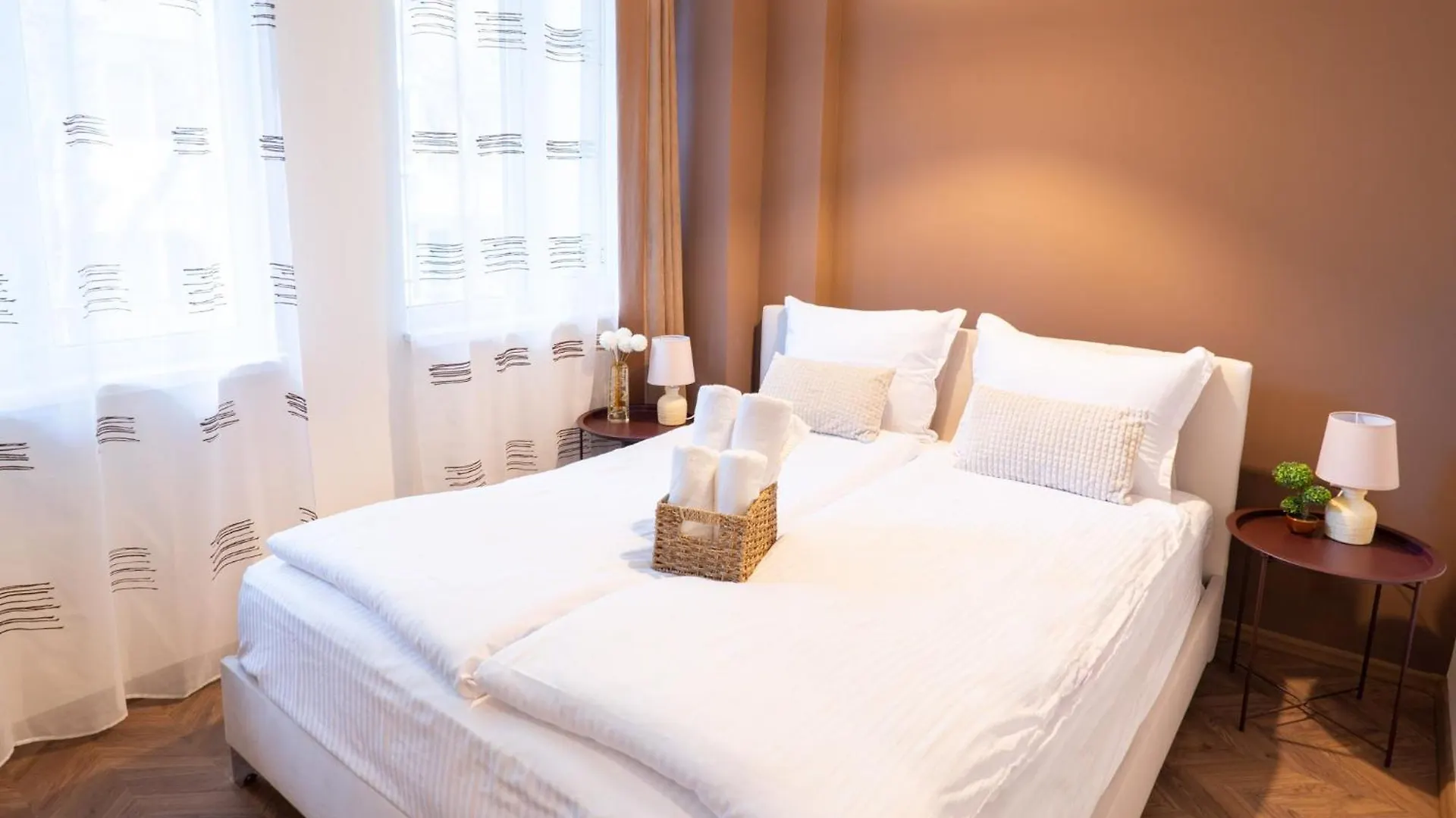Seaside Estate - Cozy And Romantic - Public Parking Nearby Varna